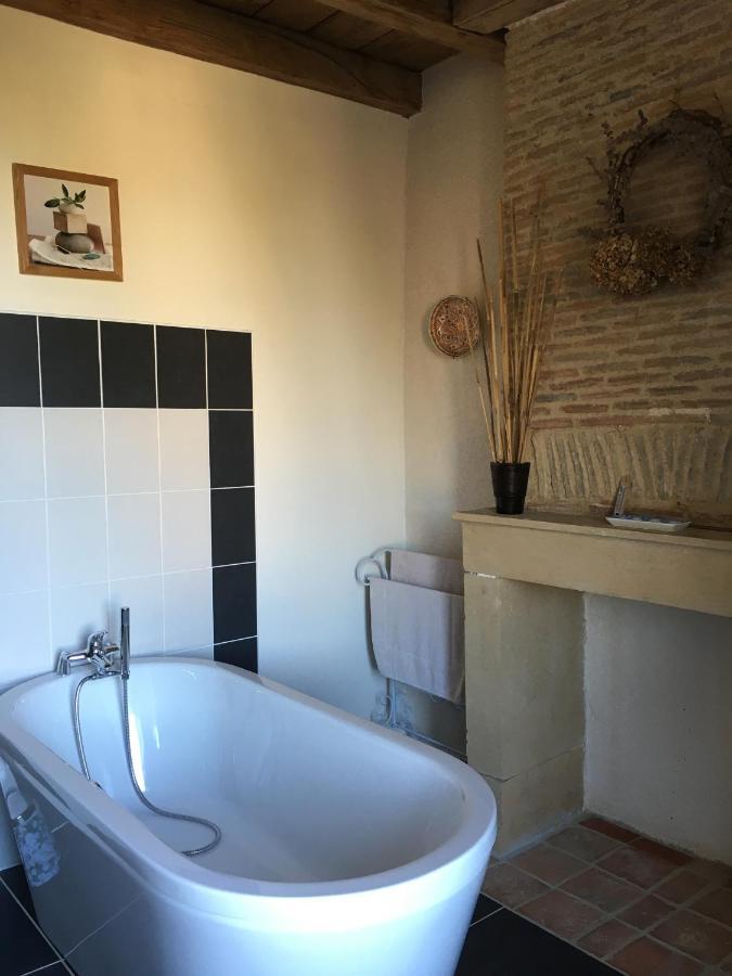 Pressac "La Maison De Villars" Au Coeur De La Nature מראה חיצוני תמונה